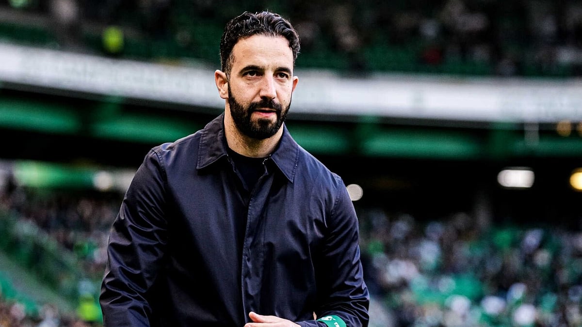 X/FabrizioRomano : Sporting Lisbon boss Ruben Amorim is highly linked to the vacant MUFC post.