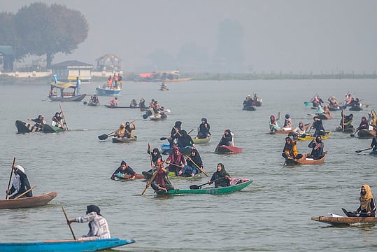 Srinagar: Dal Lake Hosts First-Ever All-Women Boat Race To Drive Women Empowerment - In Pics