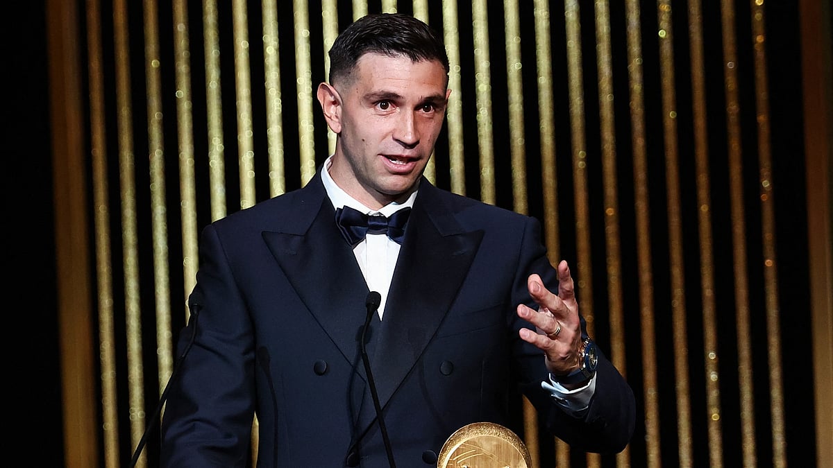 Emiliano Martinez won the Yashin Trophy