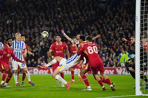 EFL Cup Quarter-Finals: righton's Evan Ferguson, center, vies for the ball
