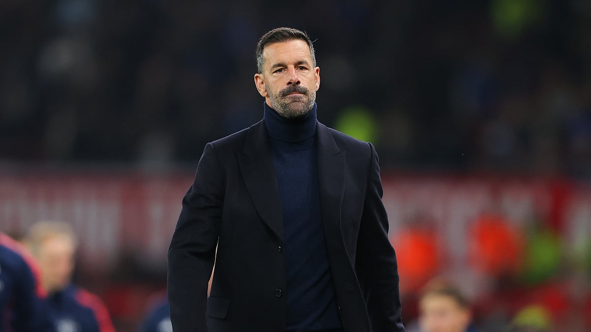 Man Utd interim boss Ruud van Nistelrooy - null