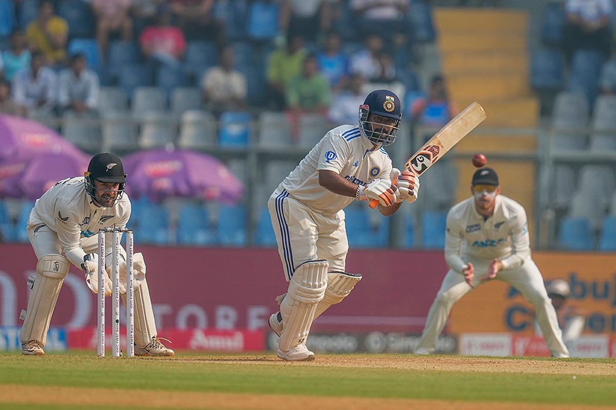 India Vs New Zealand 3rd Test cricket at Wankhede Stadium in Mumbai photo gallery_Rishabh Pant