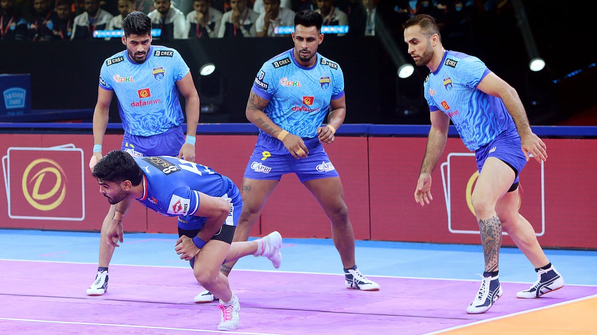 Special Arrangement : Action from the Pro Kabaddi League season 11 match between Bengal Warriorz and Haryana Steelers. 