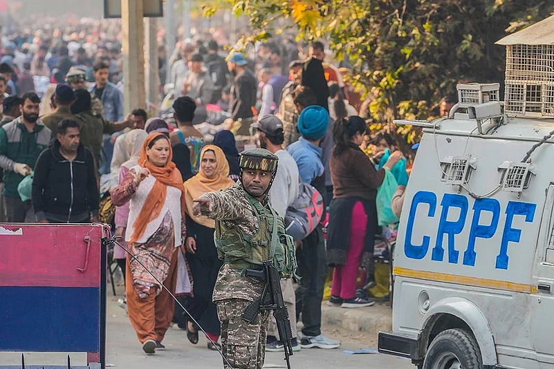 Grenade attack in Srinagar