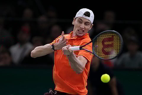 Paris Masters Tennis: Ugo Humbert returns to Alexander Zverev