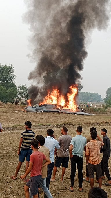 X : IAF's MiG-29 crashes in UP's Agra |