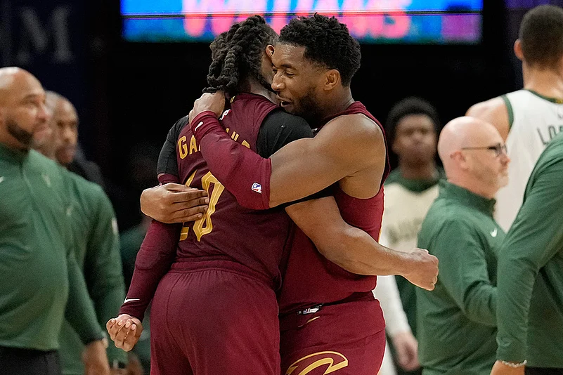 Bucks Cavaliers Basketball