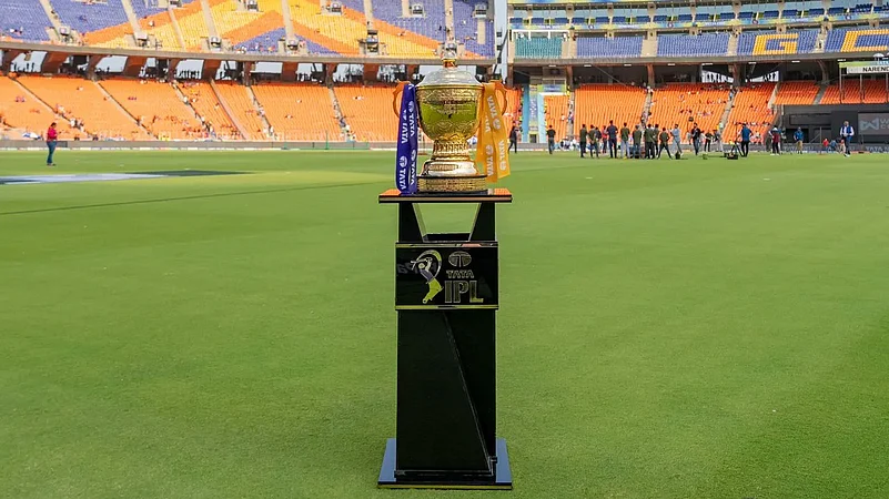 ipl trophy X mufaddal vohra