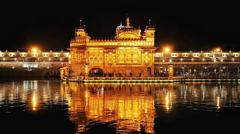 Harmandir Sahib (Golden Temple)