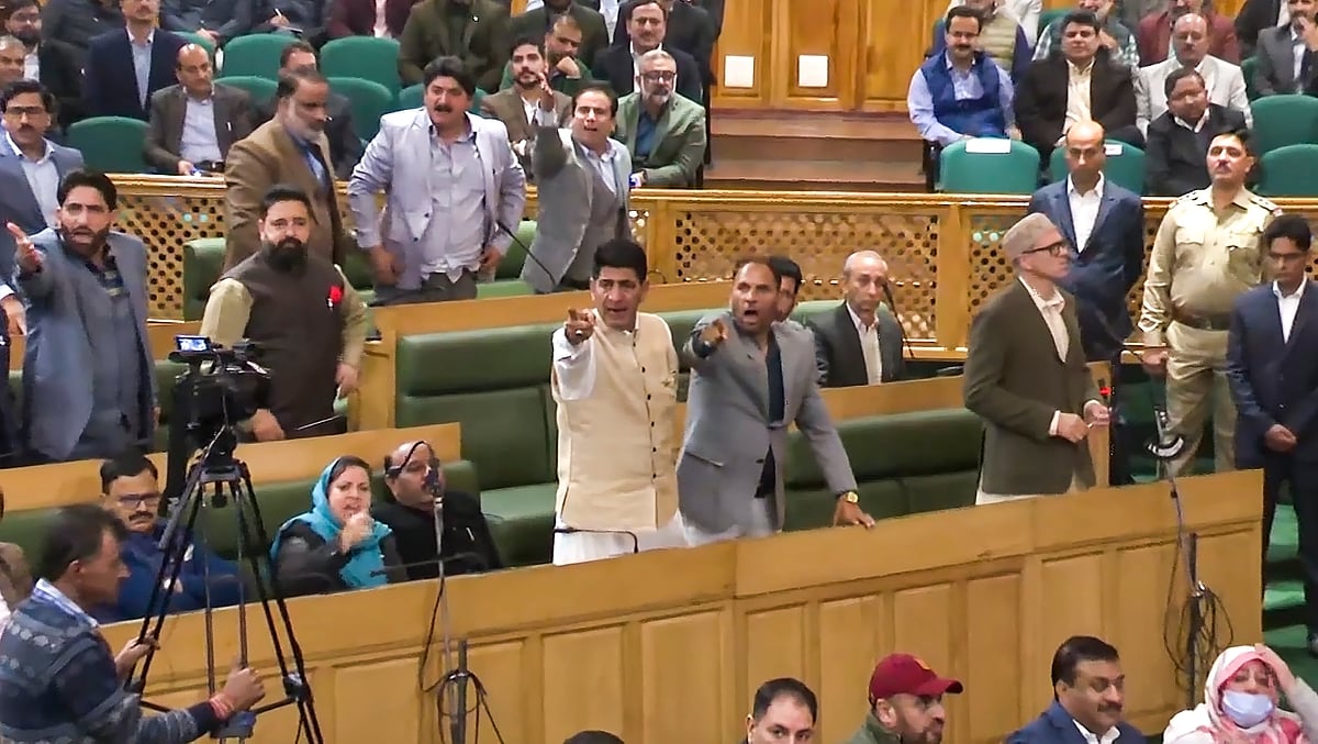  
Ruckus during 1st session of J-K Assembly