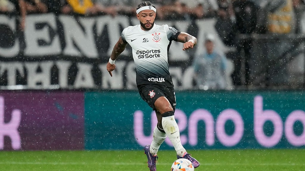 AP/Andre Penner : Corinthians have roped in Netherlands forward Memphis Depay.