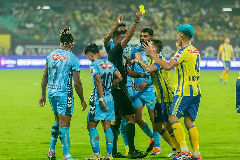 A glimpse from the Kerala Blasters 1-2 Hyderabad FC, ISL 2024-25 match in Kochi. - ISL | FDSL