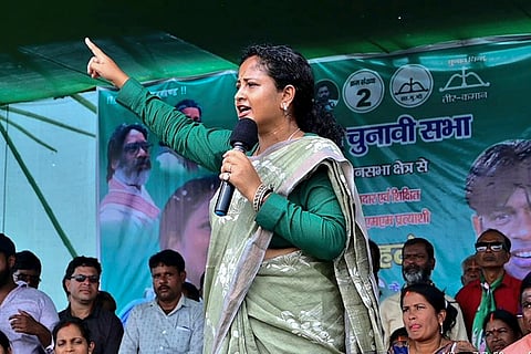 Kalpana Soren addresses an election rally in Silli area of Ranchi