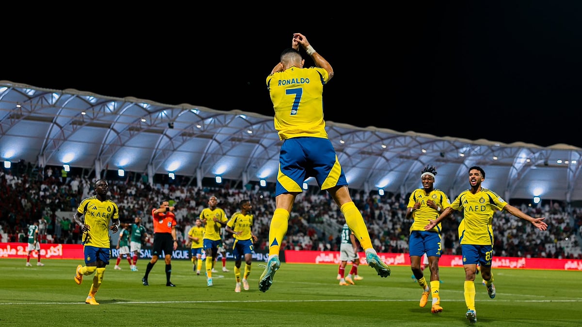 X | Al Nassr  : Cristiano Ronaldo and team Nassr at Saudi Pro League 2024-25. 