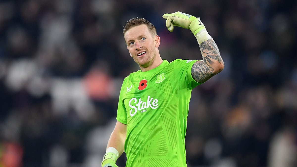 Jordan Pickford produced a stunning save late on to salvage Everton a point against West Ham.