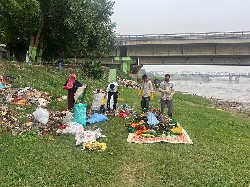 A team of volunteers is cleaning the polluted stretches of the Satluj, Beas, and Raavi 