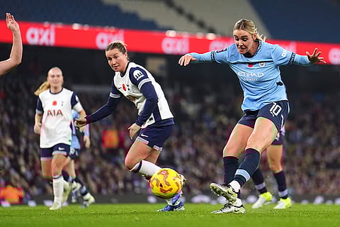 Women's Super League: Manchester City's Jill Roord scores their side's third goal