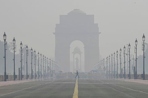 Weather: Smog in Delhi