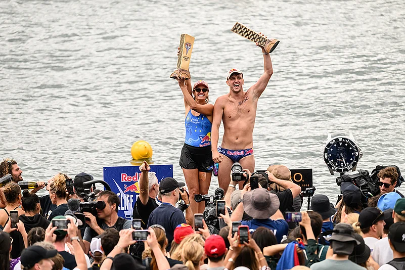 Red Bull Cliff Diving World Series in Sydney, Australia photos_Rhiannan Iffland