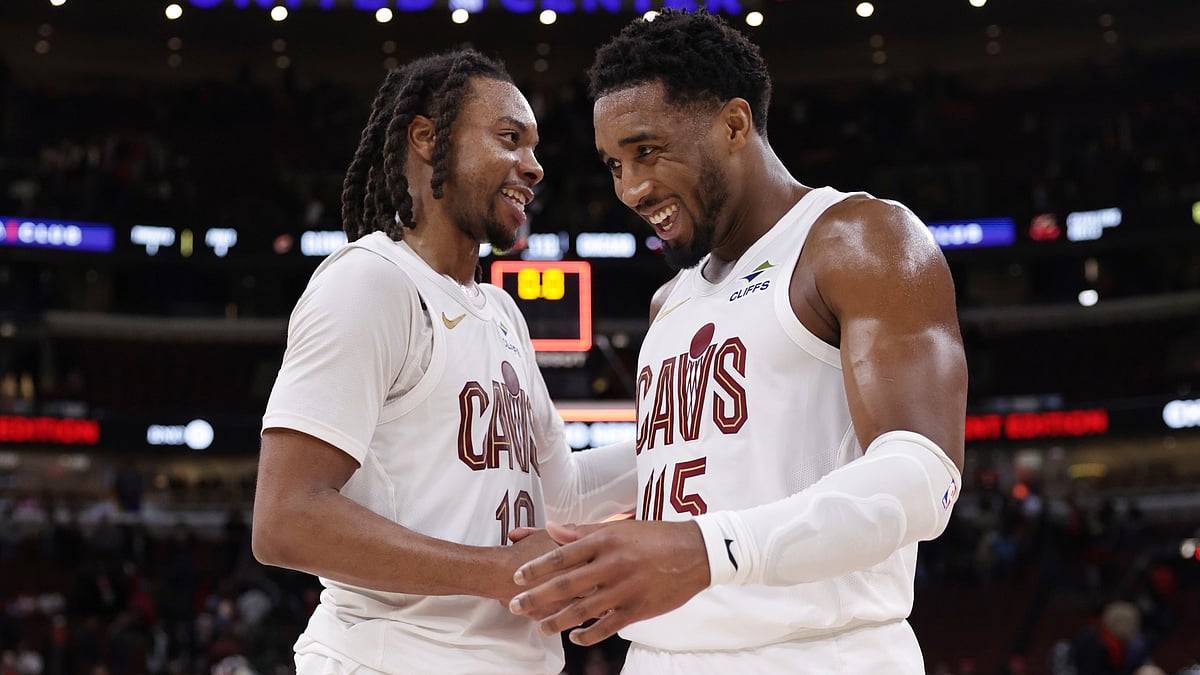 Cleveland Cavaliers guards Darius Garland (left) and Donovan Mitchell