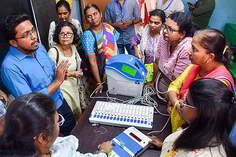 Maharashtra polls: Polling officials' training