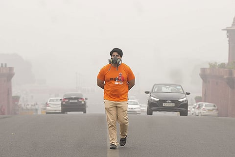 Weather: Dense fog in Delhi