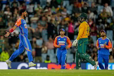 Ind vs SA 3rd T20I: India's Arshdeep Singh, left, celebrates the dismissal of South Africa's Ryan Rickelton