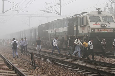Weather: Foggy morning in Gurugram