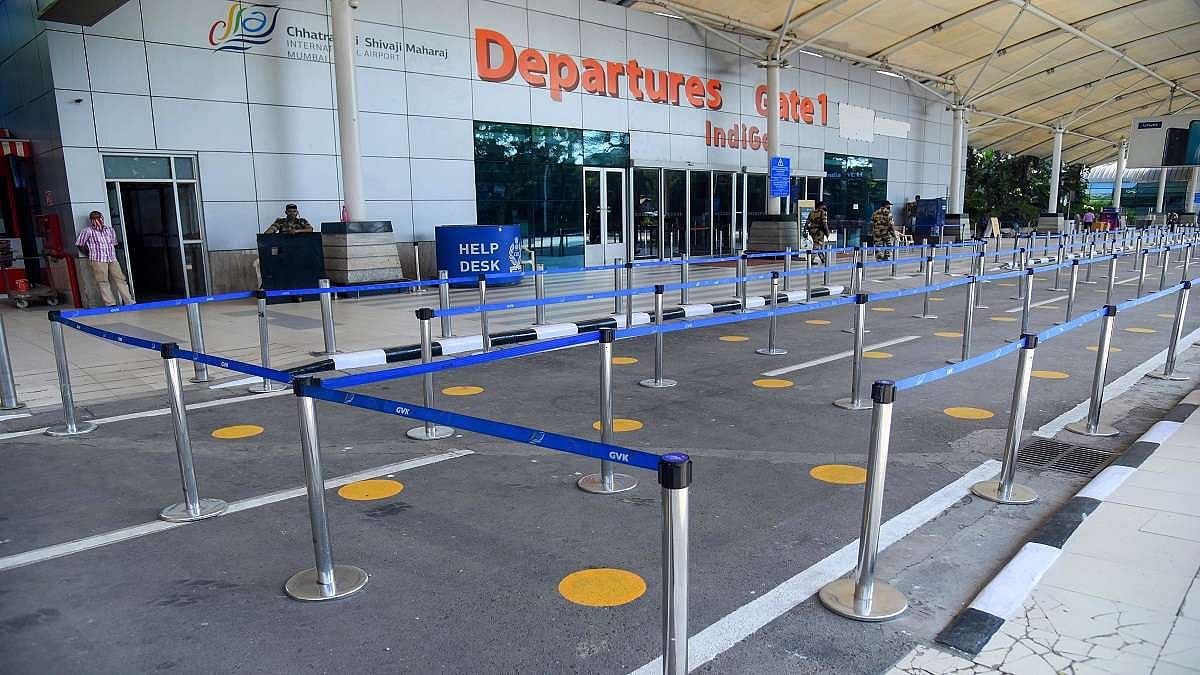 Mumbai airport bomb threat Azerbaijan