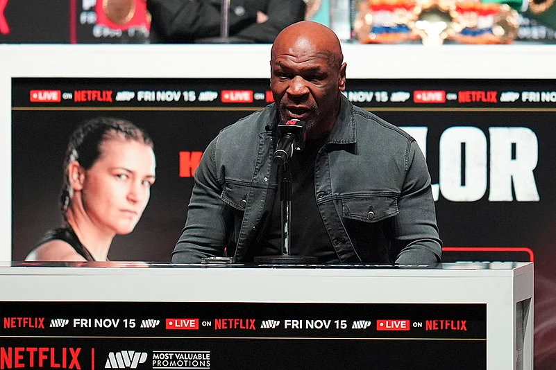 Boxing: Mike Tyson vs Jake Paul exhibition bout in Irving, Texas_Tyson