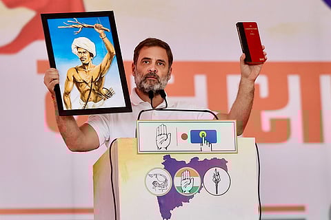 Maha polls: Rahul Gandhi campaigns