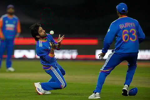 IND vs SA 4th T20: India's Ravi Bishnoi, left, takes the catch to dismiss South Africa's captain Aiden Markram