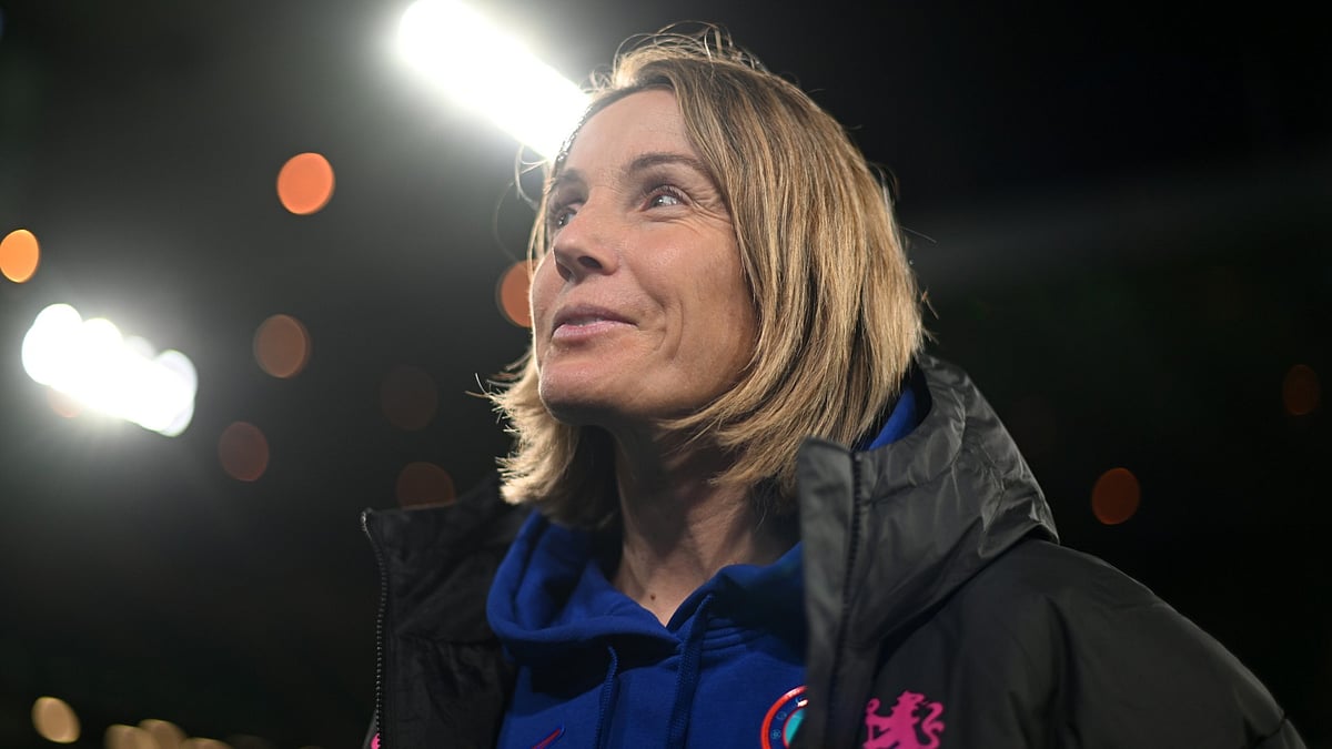Chelsea manager Sonia Bompastor - null