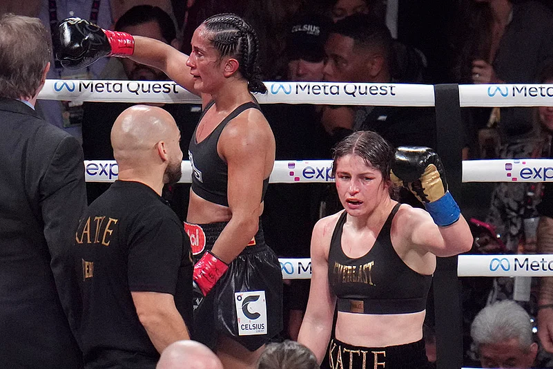 Amanda Serrano vs Katie Taylor womens junior welterweight title bout in texas_2
