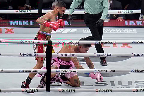 Barrios vs Ramos Boxing: Abel Ramos knocks down Mario Barrios