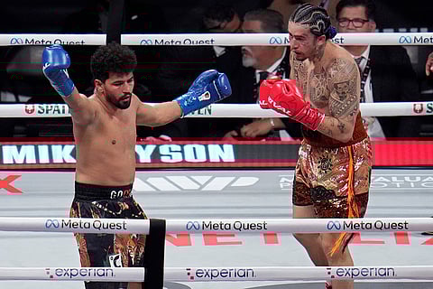 Goyat vs Nunes Boxing: Neeraj Goyat, left, fights, Whindersson Nunes