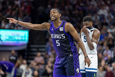 NBA: Kings guard De'Aaron Fox calls out plays to his team