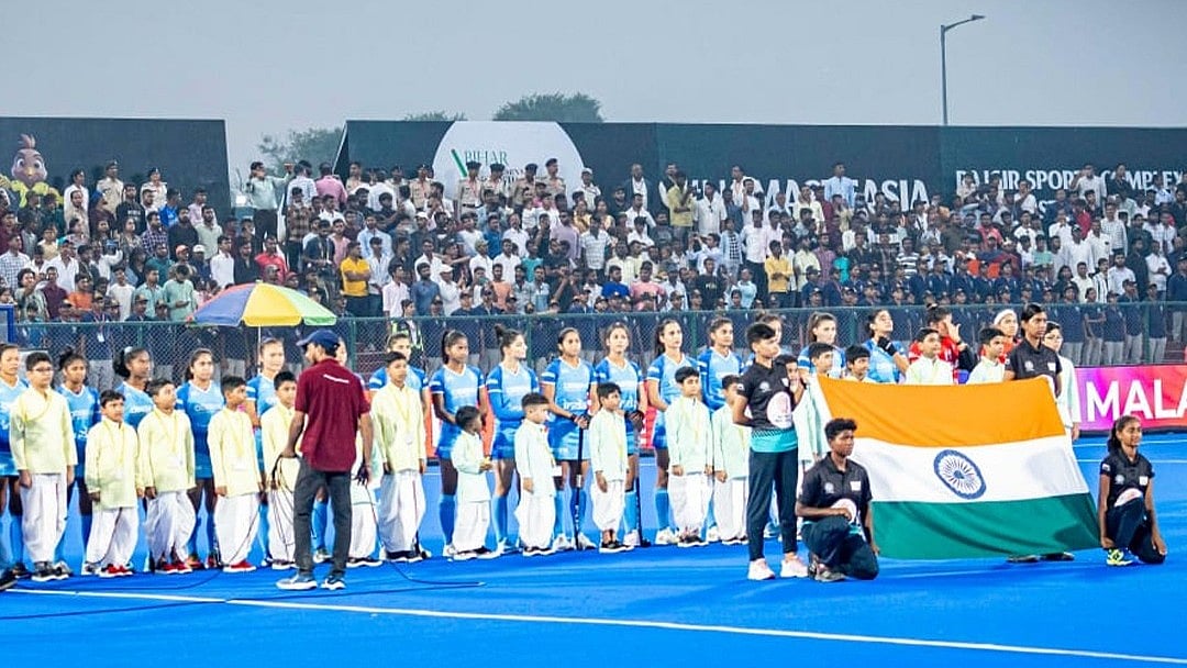 X/HockeyIndia : Indian women's hockey team.