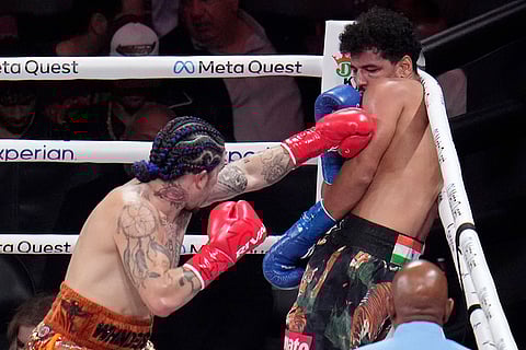 Goyat vs Nunes Boxing: Whindersson Nunes hits Neeraj Goyat