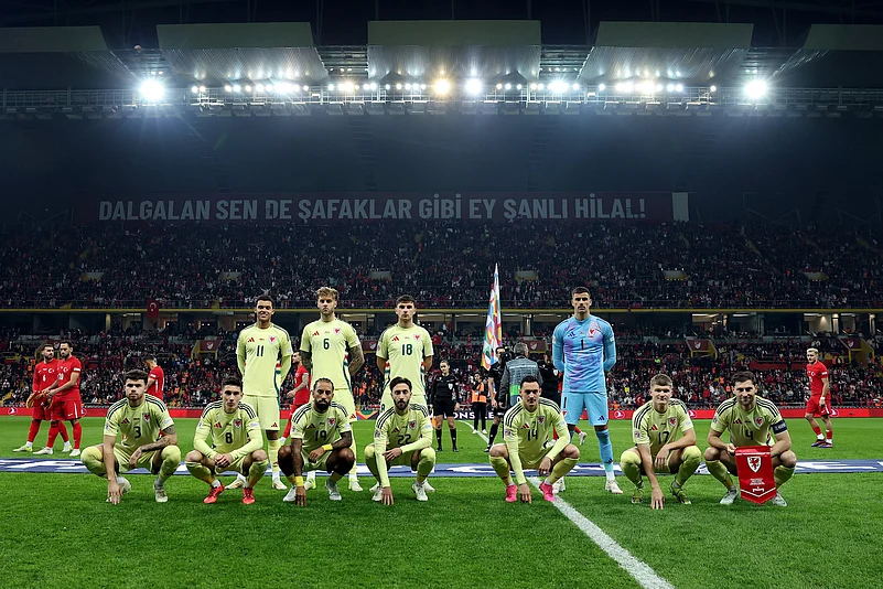 wales-national-football-team-x