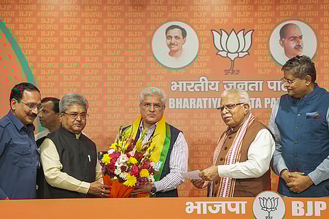 Kailash Gahlot joins BJP