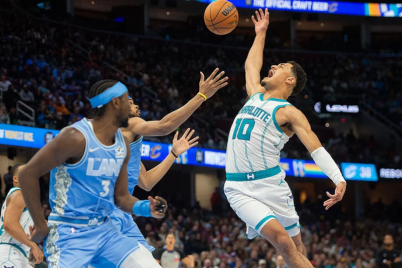 Cleveland Cavaliers vs Charlotte Hornets