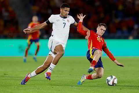 Nations League Soccer: Switzerland's Simon Sohm fights for the ball against Spain's Marc Casado