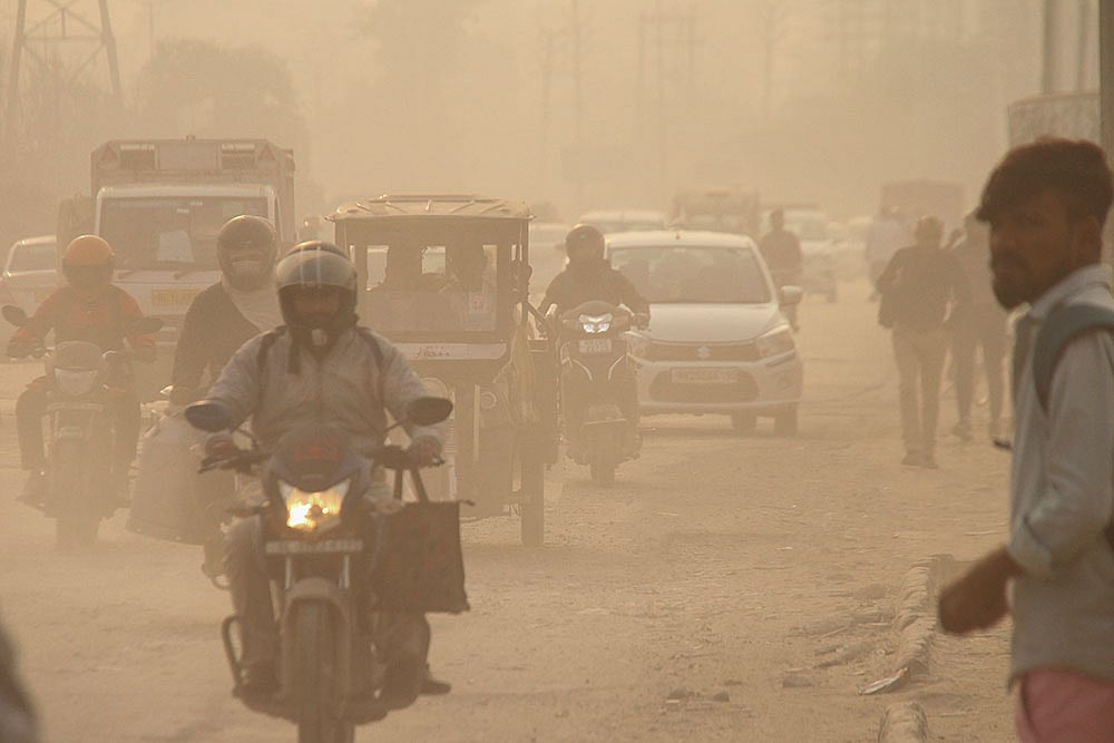 Photo: PTI : Weather: Air pollution in Gurugram