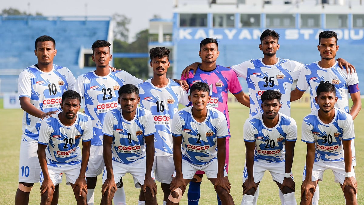 X/IndianFootball : West Bengal football team ahead of Santosh Trophy 2024-25.