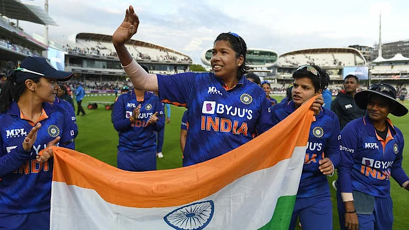 jhulan goswami X ICC