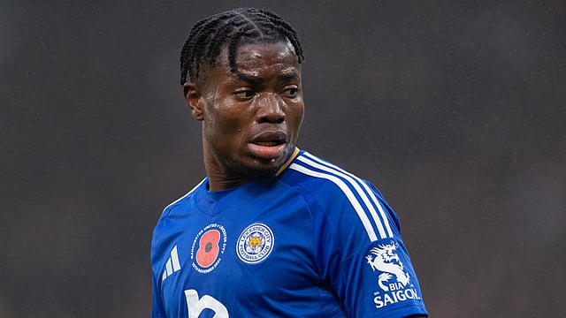 EPL: Leicester City's Abdul Fatawu Suffers Season-Ending ACL Injury
