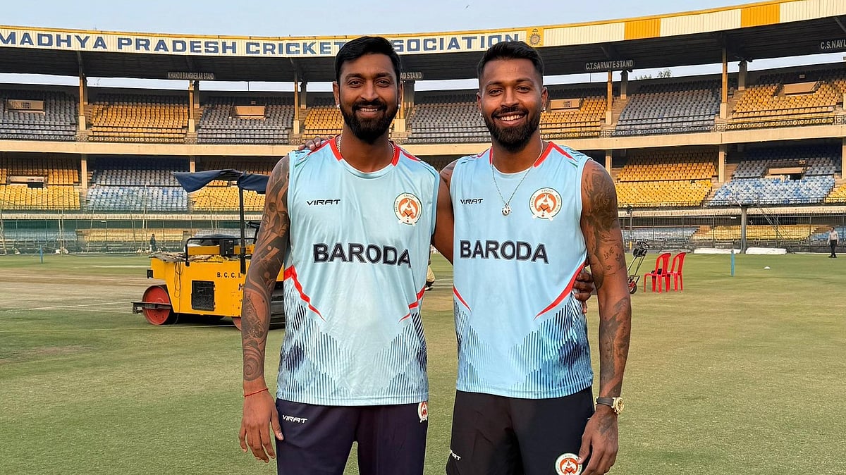Hardik Pandya (right) will be representing his state Baroda alongside his brother Krunal Pandya in the VHT 2024. - Photo: X