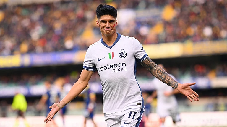 Inter goalscorer Joaquin Correa - null