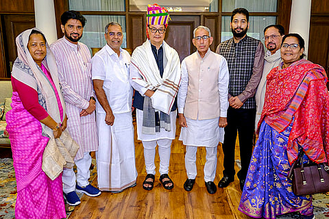 Kiren Rijiju meets Haj Committee